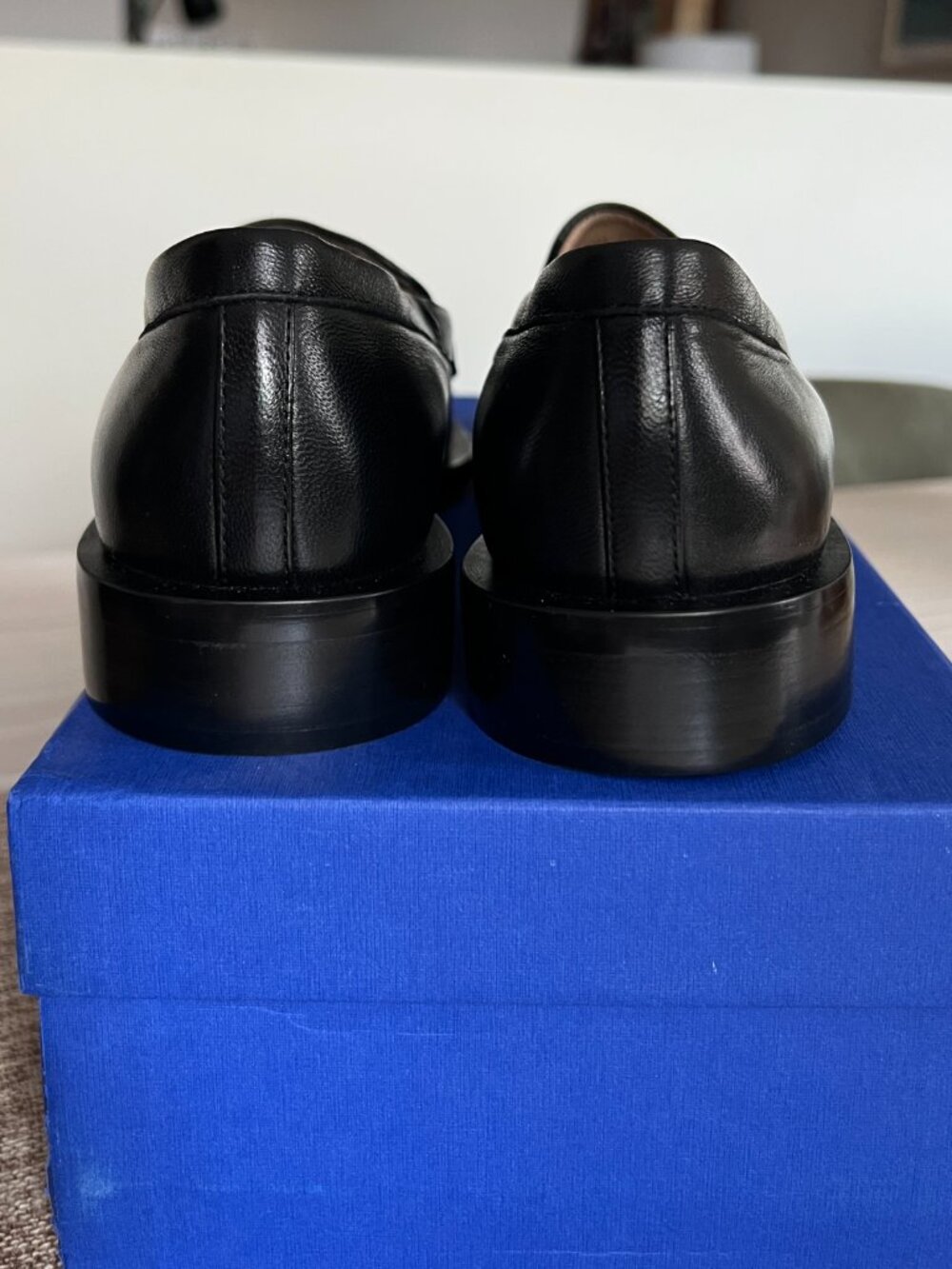 Stuart Weitzman Palmer Sleek Loafer Black Nappa Leather Size 6.5B New in Box - Picture 8 of 11
